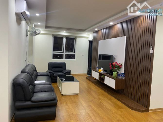Bán CC 60B Nguyễn Huy Tưởng, 97m, tầng 18, 3 ngủ, 3 bancong, đủ nội thất, giá 7 tỷ 9