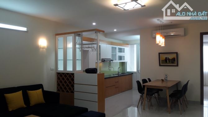 cho thuê chung cư Số 4 Chính Kinh - Thanh Xuân, 117m, 3 phòng ngủ, đủ đồ