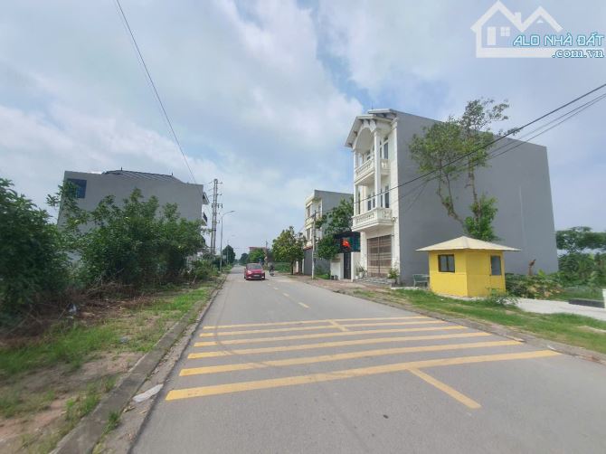 Bán lô đất trục chính kim đôi kim chân DT 160m, MT10m, Hướng ĐN, Giá 4,8 tỷ
