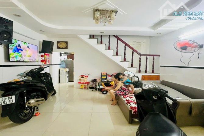 Bán nhà hẻm 3m, Quang Trung, Gò Vấp, 26 m² (4m x 8m), nhà đẹp - Giá 3.55 tỷ TL