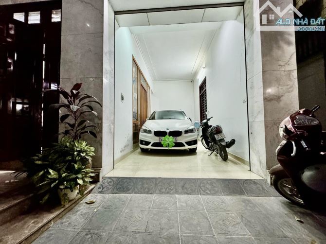 SIÊU HIẾM ! BÁN NHÀ PHÂN LÔ - Ô TÔ VÀO NHÀ - TRÚC KHÊ - 40M2 - MẶT TIỀN 4.2M - 5 TẦNG