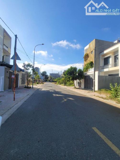 BÁN LÔ ĐẤT TÁI ĐỊNH CƯ 1.65HA - PHƯỜNG 10