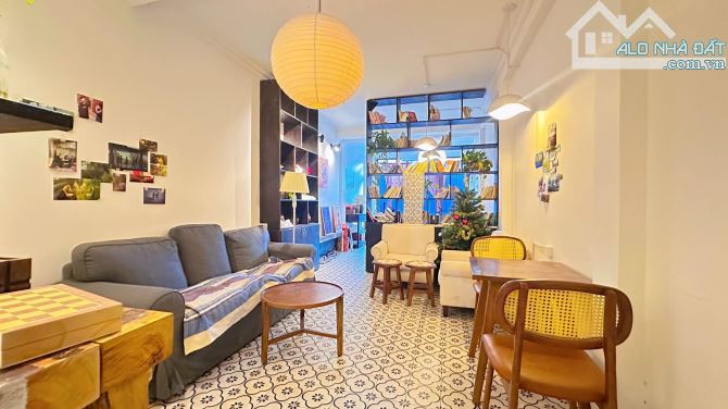 Cần bán tập thể Sư Phạm Tầng 1 diện tích 90m2 đẹp và rộng !!!