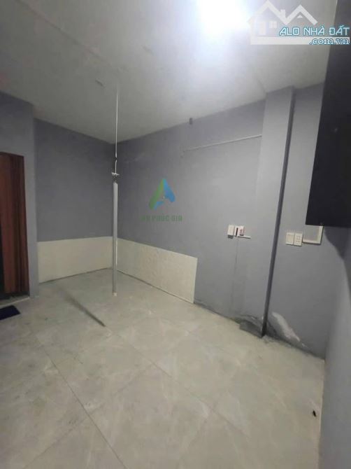 CHO THUÊ NHÀ NGUYÊN CĂN MẶT TIỀN ĐƯỜNG THÁI THỊ BÔI - 180 M² - 1 PN - GIÁ 20 TRIỆU