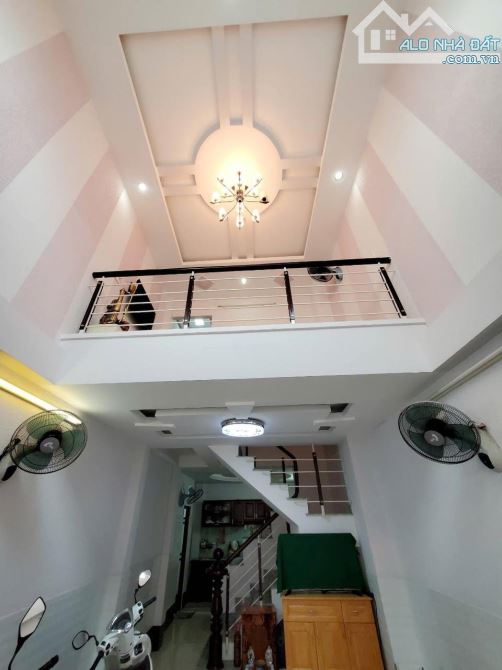 HXH, 5 tầng, 41m2, Thích Quảng Đức, Phú Nhuận, chỉ 8,8 tỷ thương lượng