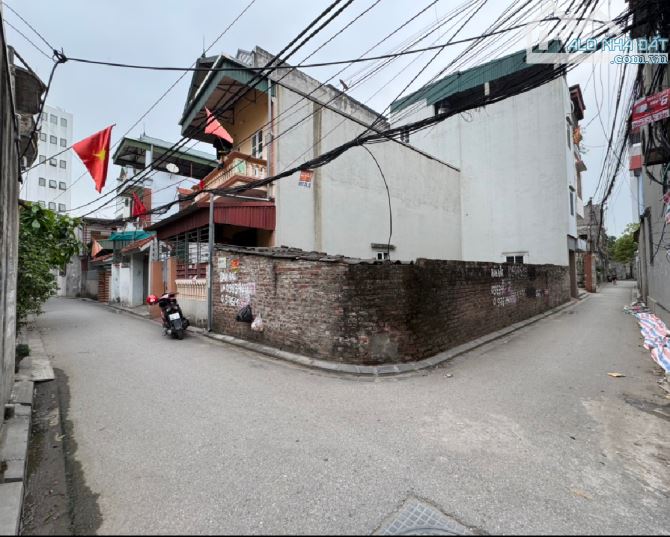 BÁN ĐẤT KIM CHUNG 70m2 - MT 5m LÔ GÓC, ĐƯỜNG THÔNG, OTO TRÁNH.