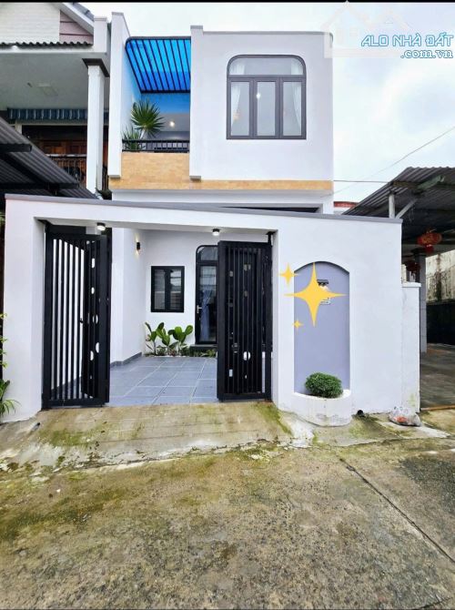 CHỦ NGỘP! CẦN BÁN GẤP NHÀ LẦU 2 mặt tiền trước sau. CÁCH Đồng Khởi 5 PHÚT DI CHUYỂN