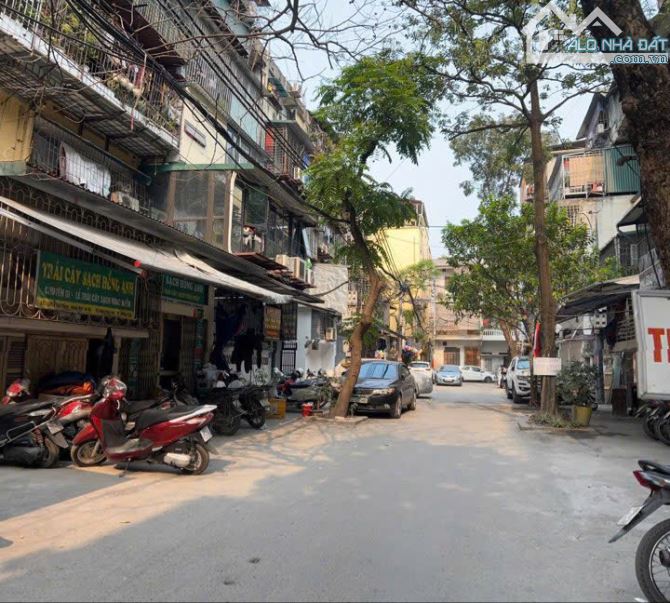 Cho thuê nhà Tập thể tầng 5 Giải Phóng 55m2, 2 ngủ, 7 Triệu/th