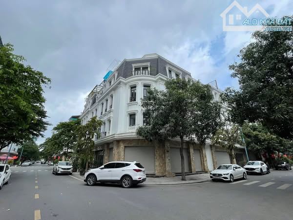 Bán căn góc xây thô Hoàng Huy Riverside, Thượng Lý, Hồng Bàng DT: 92m MT: 7m Giá: 13.9 tỷ