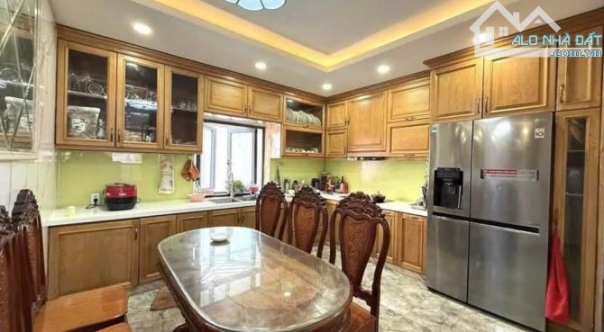 Bán nhà Tân Phú hẻm xe tải , 5 tầng diện tích chuẩn đẹp, chỉ nhỉnh 9 tỷ - 2