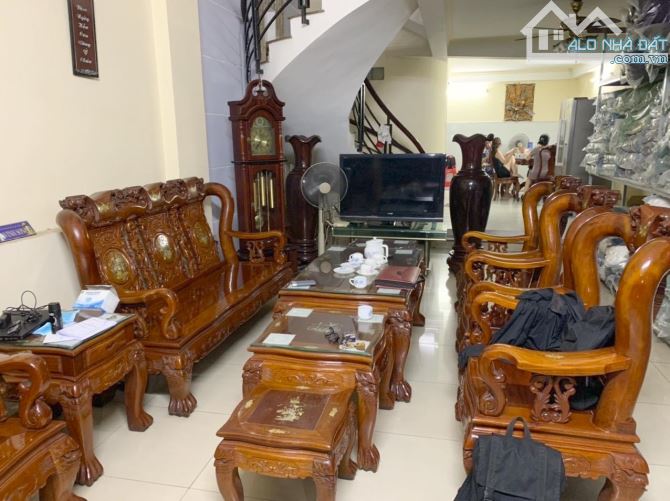 Bán Nhà Mặt Tiền KD, Ngang 5M, Ngay Âu Cơ, Tân Phú, 105M2, 4 Tầng, Chỉ 11 Tỷ