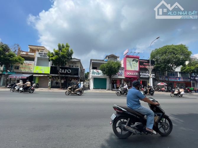 cho thuê nhà mặt tiền góc 2 MT quang trung 4,5x15 1t1l  vị trí siêu đẹp