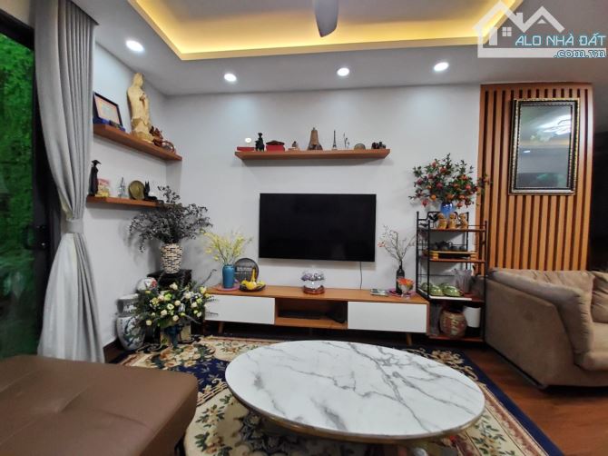 Chỉ 10tr . quỹ căn hộ 2PN tại chung cư Green Stars cần cho thuê ngay – giá thấp nhất