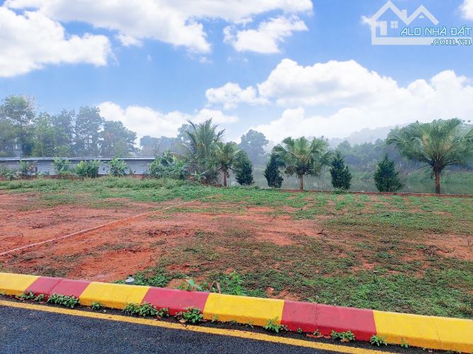 CẦN BÁN ĐẤT SƠN ĐÔNG, SƠN TÂY ,HÀ NỘI 2TỶ4  VIU HỒ (FULL THỔ CƯ ) CẠNH SÂN GOLF SIÊU ĐẸP