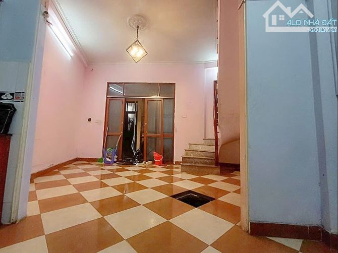 CHÍNH CHỦ GỬI BÁN – NHÀ DÂN XÂY NGÕ 243 TAM TRINH – 4 TẦNG ĐẸP – 31M2 – CHỈ 4.35 TỶ