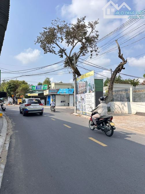 BÁN NỀN GÓC 2 MẶT TIỀN ĐƯỜNG PHẠM HỮU LẦU GẦN ĐƯỜNG ĐỒNG VĂN CỐNG