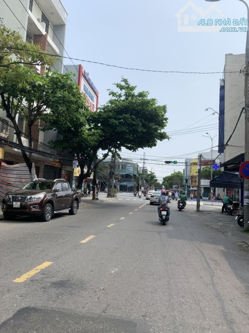 Chính chủ bán nhà mặt phố Trưng Nữ Vương - Trung Tâm Hải Châu - 115m² - Mặt tiền 6.3m.