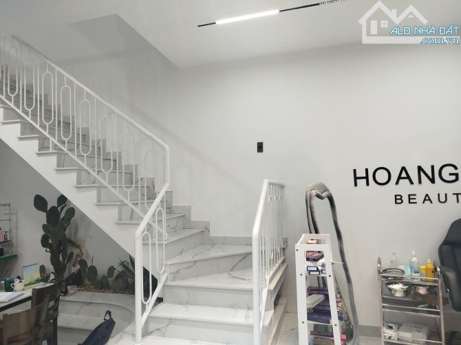 NHÀ ĐẸP - VỊ TRÍ ĐẸP - MẶT TIỀN ĐƯỜNG HÓI KIỂNG 24 - NGŨ HÀNH SƠN.NGŨ HÀNH SƠN.