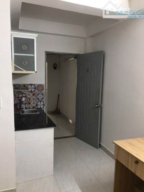 CHDV GIÁP QUẬN 1 – 8 PHÒNG KHÉP KÍN – THUÊ KHOÁN 24 TRIỆU/THÁNG – GIÁ CHỈ 7.5 TỶ