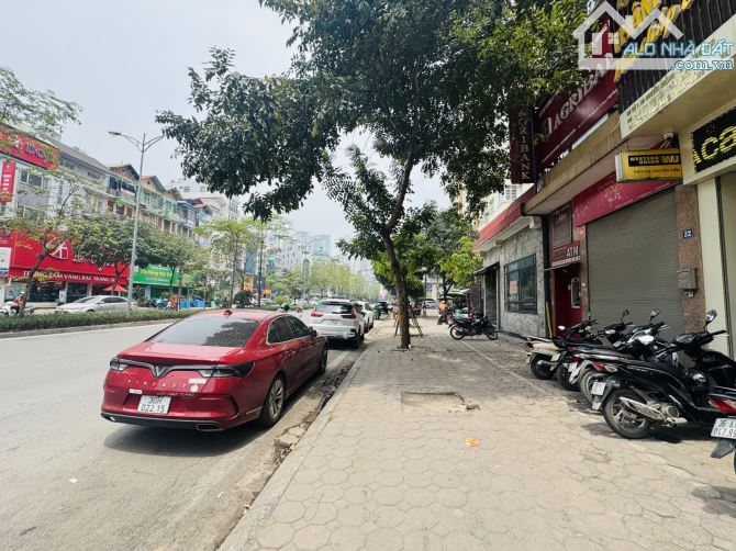 SIÊU PHẨM MẶT PHỐ NGUYỄN HOÀNG - 8 TẦNG THANG MÁY - 78M2 - GÍA 45 TỶ