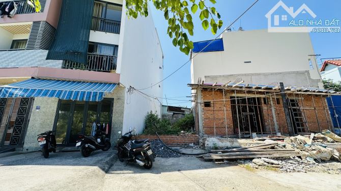 Bán Đất Hẻm Phạm Văn Đồng rộng thông thoáng Vĩnh Hoà Nha Trang chỉ 2tỷ700