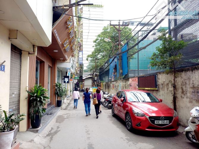 BÁN TOÀ NHÀ 16 CĂN HỘ DỊCH VỤ THU 1 tỷ/năm NGÕ Ô TÔ NÔNG THÔNG THOÁNG nhỉnh 25 tỷ