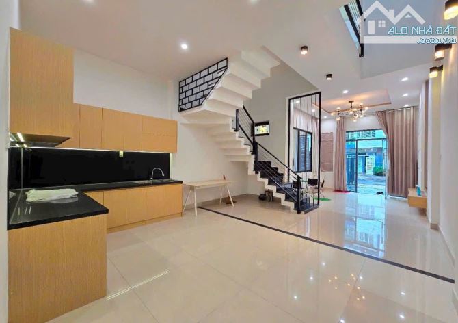 CẦN BÁN NHÀ 3 TẦNG ĐƯỜNG 7.5M LÝ NHÂN TÔNG - SÁT PHAN ĐĂNG LƯU -95M2 SẴN VÀO Ở