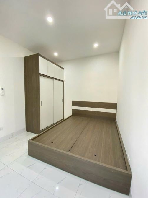 Bán nhà lô góc - hoàng mai nhà thoáng mới đẹp, thang máy,  tiện ích bạt ngàn