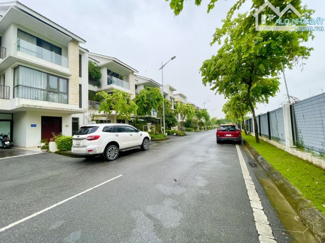 BIỆT THỰ ARDEN PARK PHỐ THẠCH BÀN, LONG BIÊN, DT 154 M, 3 T, MT 8 M, GIÁ 29 TỶ 8, VỈA HÈ,