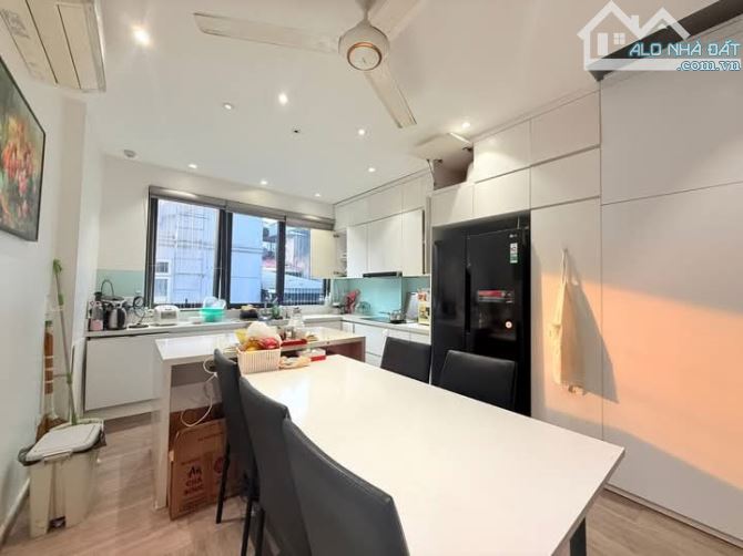 Bán nhà 4 Tầng, Ngõ 196/8 Cầu Giấy, DT: 60m2, 11.5 tỷ
