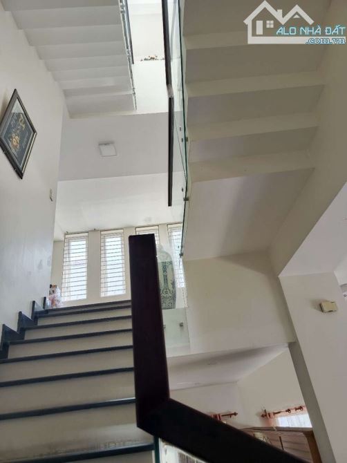 BIỆT THỰ VIP KDC SÔNG ĐÀ, 2 LẦU 10X20M 5PN 4WC GARA OTO, SÂN VƯỜN TRƯỚC SAU MÁT MẺ - 10