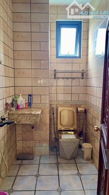 Bán nhà 1 trệt 3 lầu nội thất gỗ gần bến xe Cần Thơ - quận Cái Răng TPCT - 10