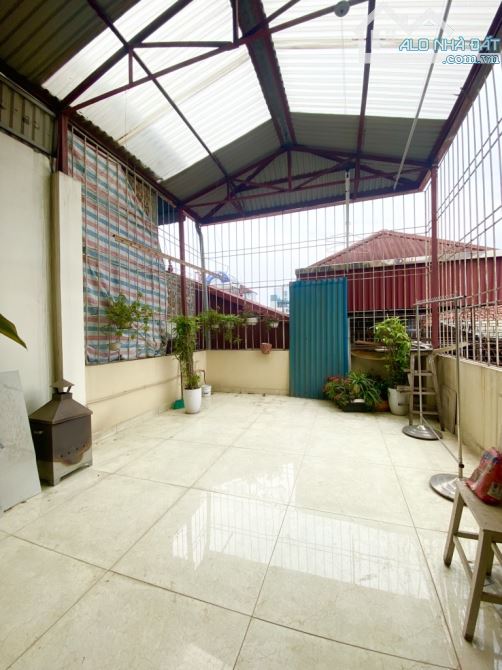Nhỉnh 9tỷ Trường  Chinh 40m2, 5 tầng, SIÊU HIẾM , Nhà đẹp, tặng full nội thất xịn sò, gần - 10
