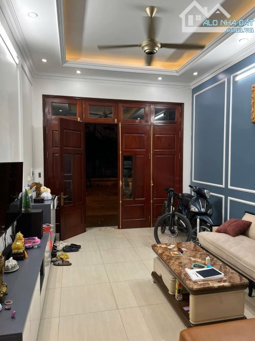 NHÀ LA KHÊ LÔ ÁP GÓC, PHÂN LÔ VỈA HÈ, OTO TRÁNH, HÀNG XÓM PACKCITY, 50M 6TẦNG GIÁ 17.2 TỶ - 1