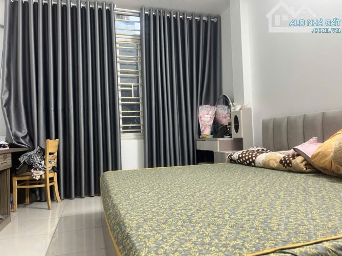 Cho thuê nhà 4 tầng khu TĐC Giang Biên, sẵn nội thất đến ở luôn, DT 43m², giá 10tr/tháng - 1