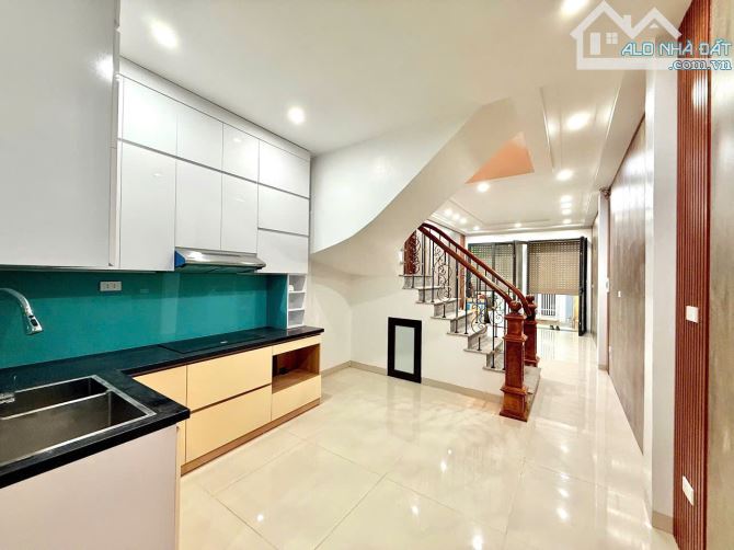 BÁN NHÀ  TRẦN CUNG 43 M2 - 7 PHÒNG KHÉP KÍN FULL ĐỒ - 1