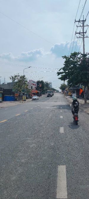 Cho thuê xưởng  và khuân viên đất tổng DT 17.000m² giá  chỉ 50 triệu/1 tháng - 1