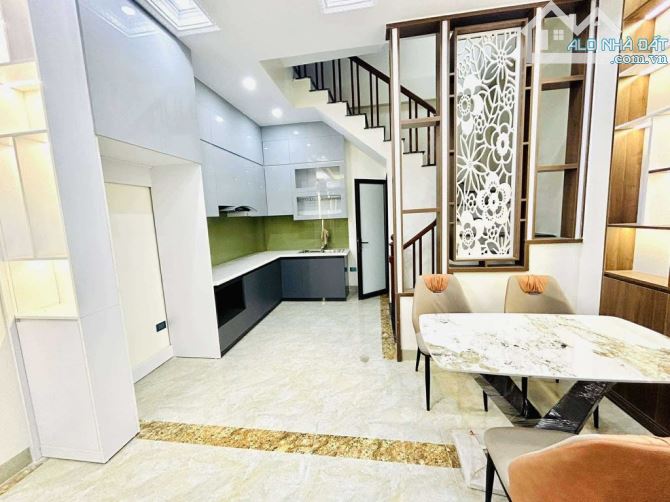Minh Khai- Hai Bà Trưng. Diện tích rộng 45m2. 1 Ngoặt ra phố. Ba gác đỗ. Giá 8 tỷ 50tr - 1