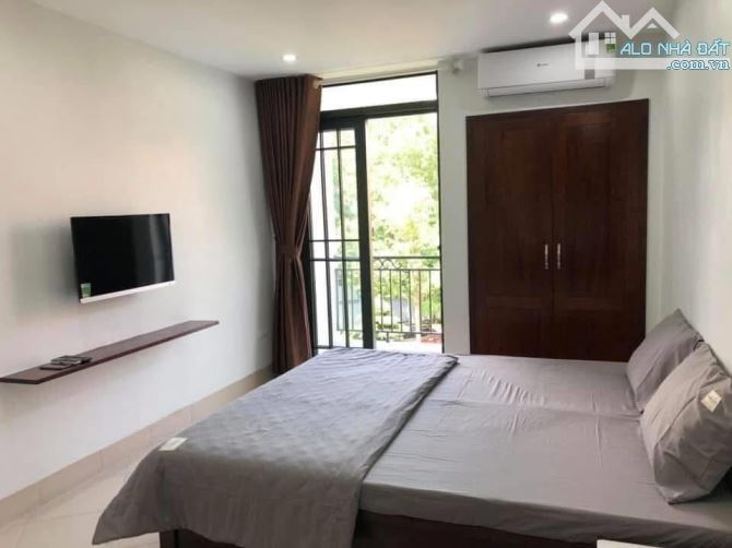 Bán toà nhà dịch vụ phố Hồng Tiến  135m 7 tầng. Đối diện HC gloden - 1