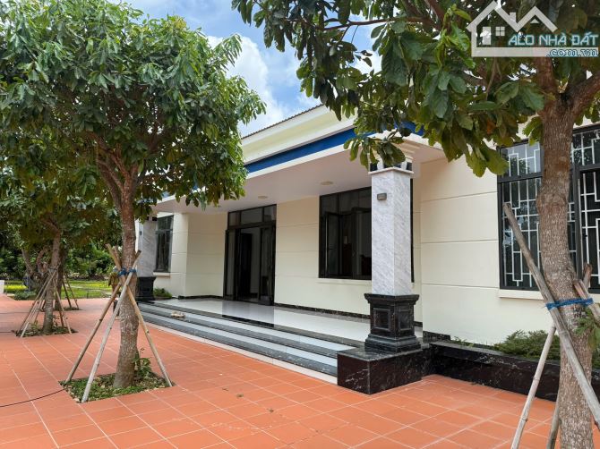 Bán siêu phầm Biệt Thự nhà vườn nghỉ dưỡng Long Tân - Đất Đỏ, giá: 17tỷ thương lượng - 1