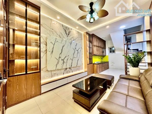 Bán Nhà Đẹp 30m2- 5T- Phố Tô Hiệu- Hà Đông- Đường 2 ô tô tránh- sổ vuông đẹp- Nhỉnh 8 tỷ - 1