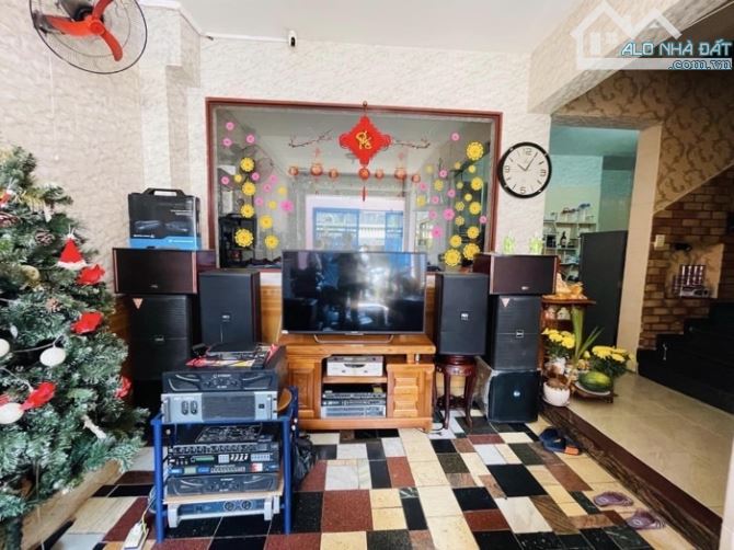 biệt thự ngang 8m hiếm chỉ 1 căn duy nhất gần eaon tân phú có gara oto khu víp 1 đời chủ - 1
