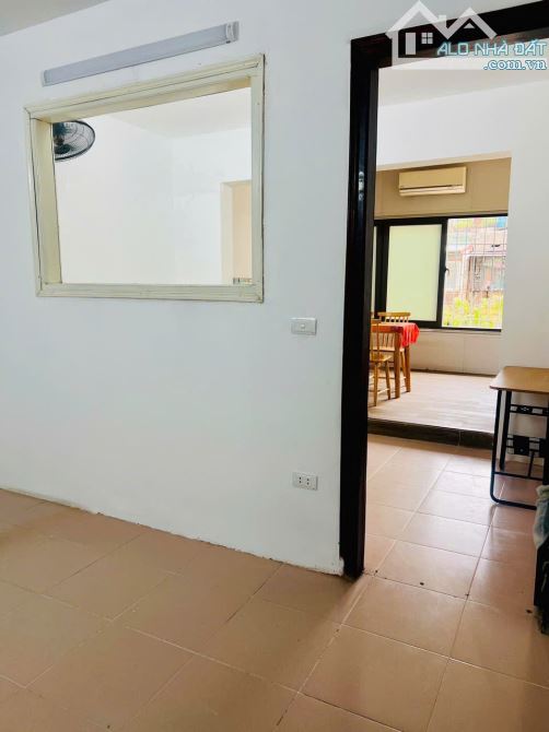 Cho thuê nhà Tập thể tầng 5 Giải Phóng 55m2, 2 ngủ, 7 Triệu - 1