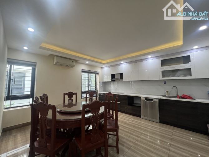 HIẾM!!Bán Lô góc LACASTA, Văn Phú, 77m x mặt 18m x FULL nội thất , Kinh doanh đắc địa. - 1