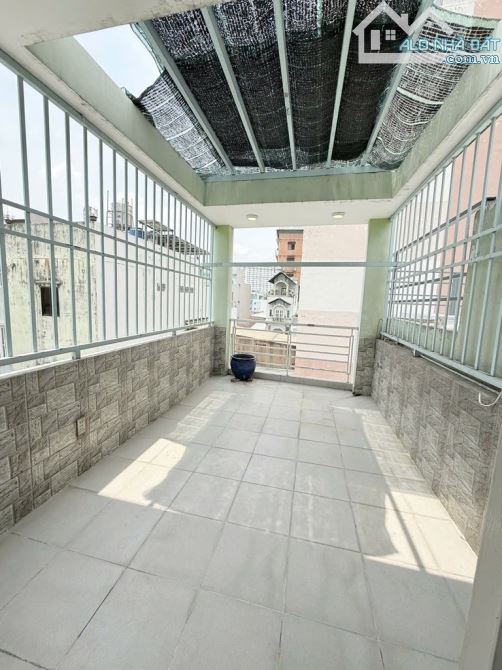 NHÀ BẾN VÂN ĐỒN Q4- 4 LẦU ĐÚC- 30m2 - HẺM 4m- CHỈ 4 TỶ NHỈNH - 1