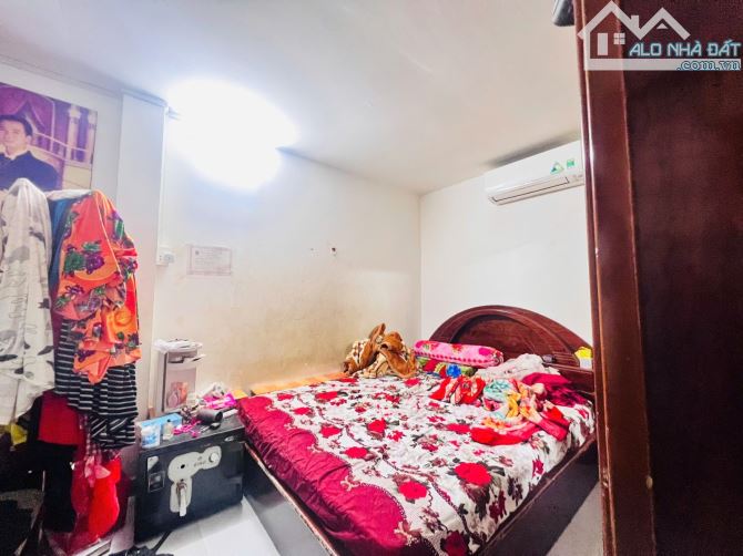 Nhà đẹp Khuông Việt - Tân Phú, 66m, 2 tầng, hẻm xe hơi, sổ hồng vuông, nhỉnh 5 tỷ, bao giá - 1