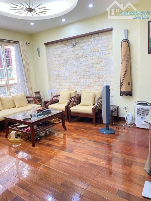 Siêu Phẩm 38m2 ôtô nhỏ đỗ cửa Ngõ 194 Phố Đội Cấn Lô Góc - 1