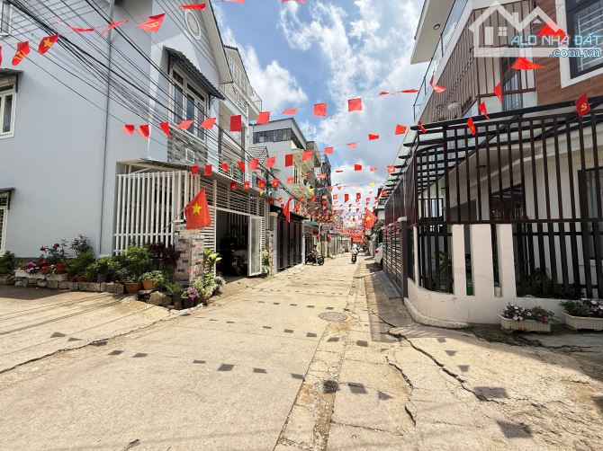 Hạ Giá Bán Khuôn Đất LiênKế Ngang Hơn 8m Đường Nguyễn Công Trứ Cách Ngã 5 Đại Học Chỉ 300m - 1