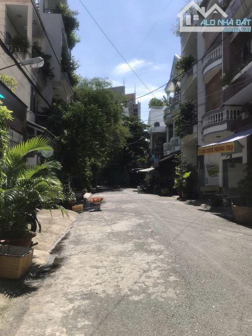 Cho thuê nhà hẻm nhựa xe tải 339 Lê Văn Sỹ, P13, Q3.(DT:5x29m) - 2 lầu giá thuê: 39 triệu - 1