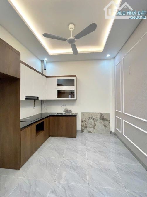 Nhà Phân Lô Chiến Thắng, Văn Quán, Vỉa Hè Kinh Doanh Sầm Uất Bật Nhất 38M2x5T Giá 11,8 Tỷ - 1